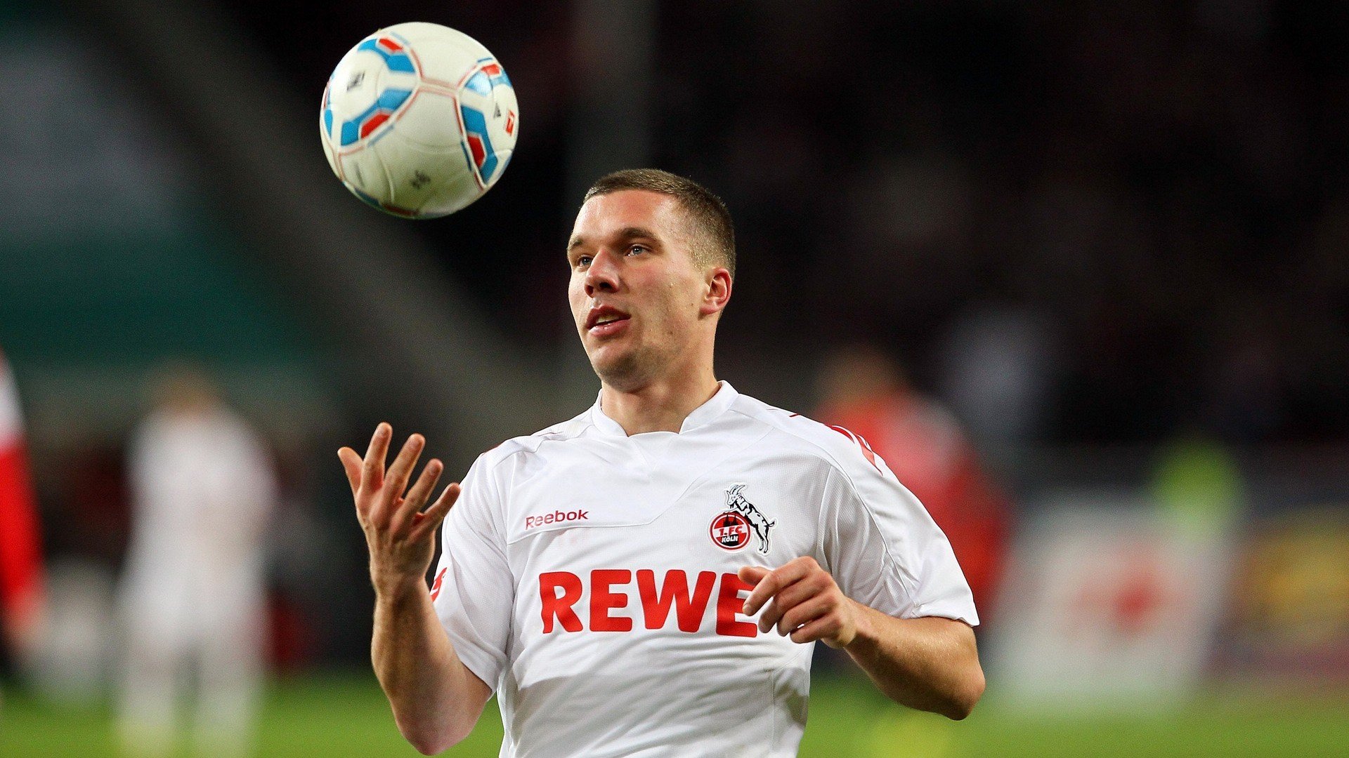 亚冠联赛国足逆袭 热血瞬间点燃现场，亚足联亚冠